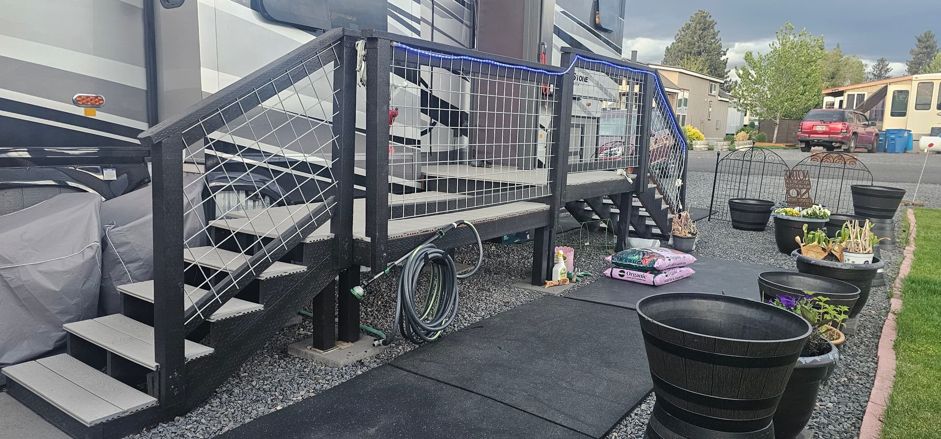 Gallery photos for Custom Front Porch Deck and Handrail for a Fifth Wheel Trailer: Image #5