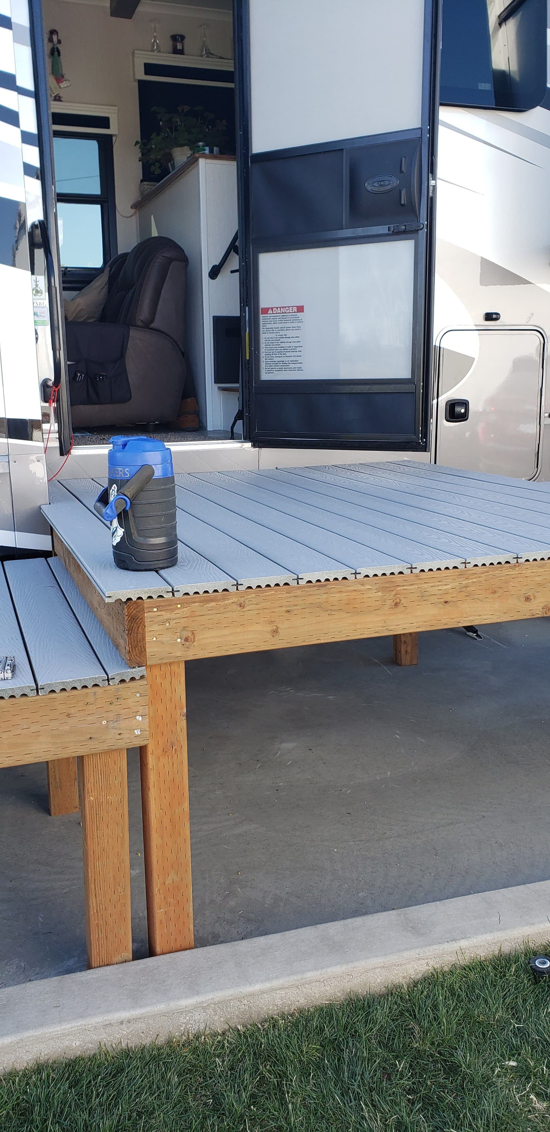 Gallery photos for Custom Front Porch Deck and Handrail for a Fifth Wheel Trailer: Image #1
