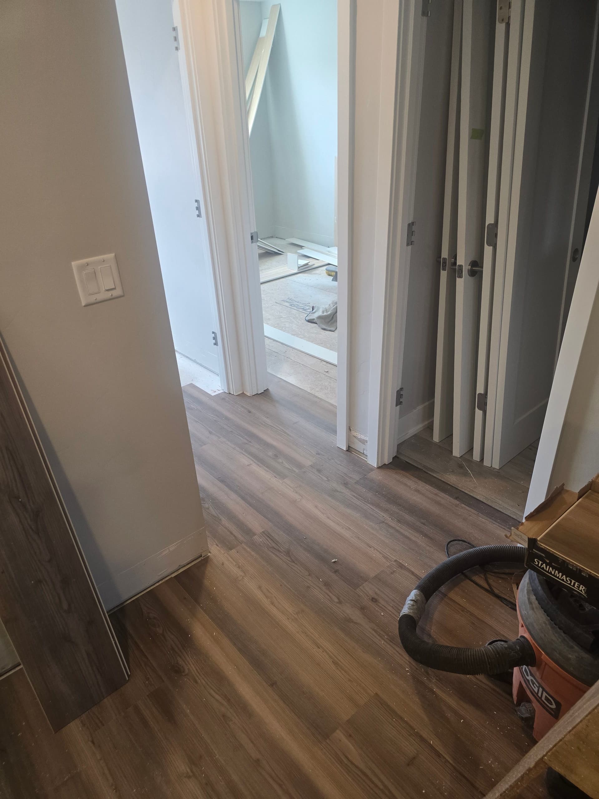 Carpet Torn Out and Replaced with Stainmaster Vinyl Plank in Bend Oregon