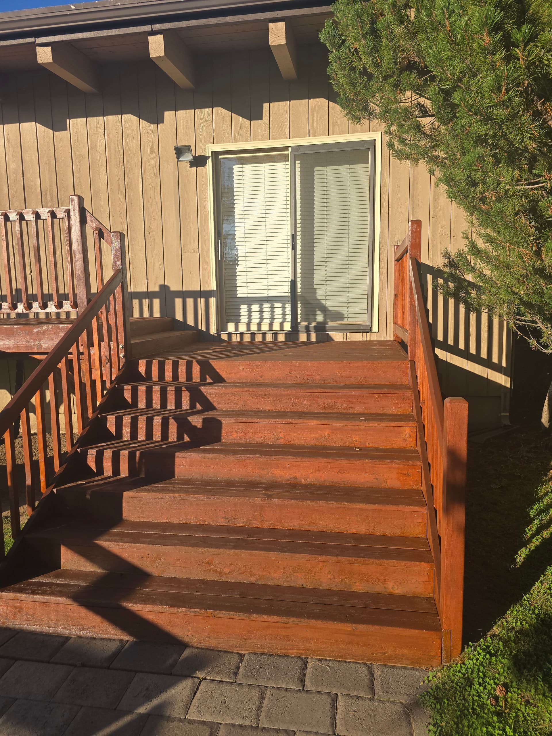 Gallery photos for 900 Square Feet of Deck Staining Done Right in Bend: Image #3