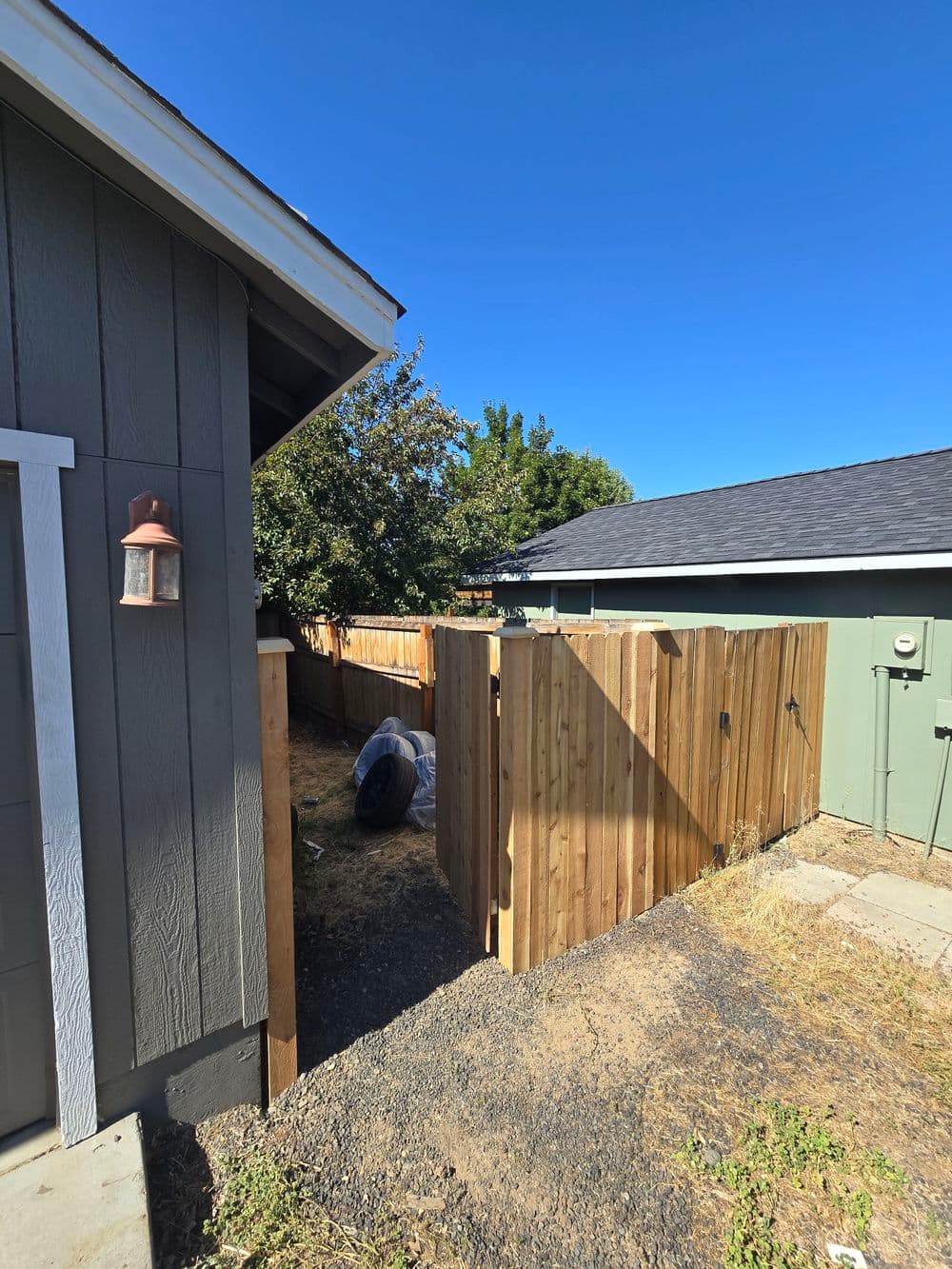 Gallery photos for Cedar Privacy Fence Install with Gates in Bend OR: Image #4