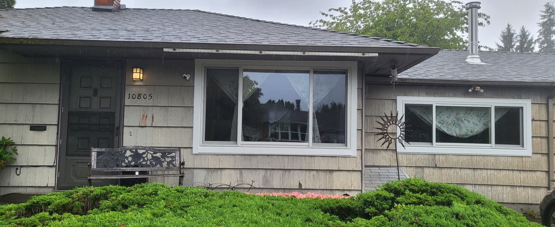 Gallery photos for Full Window Replacement That Cleaned Up This Home Inside and Out: Image #1