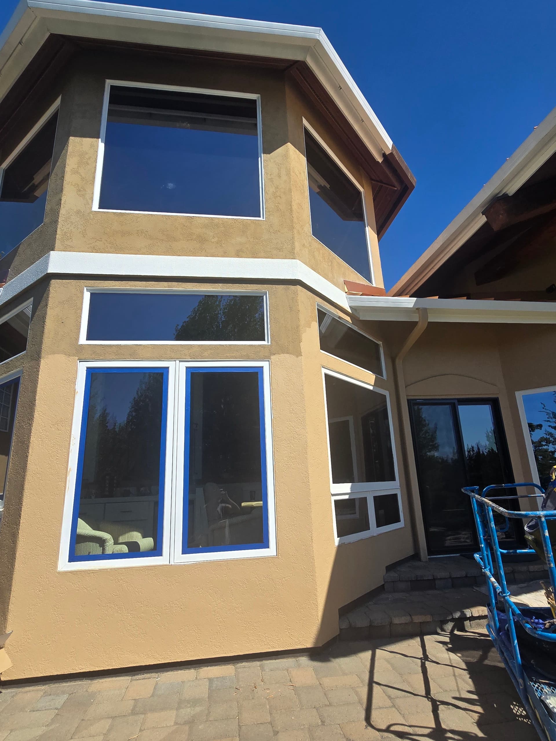 Gallery photos for Full Exterior Paint Update on a 6,000 Sq. Ft. Stucco Home in Bend: Image #1